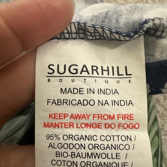 Sugarhill Boutique White Elephant Print Top size 10 - Picture 9 of 9